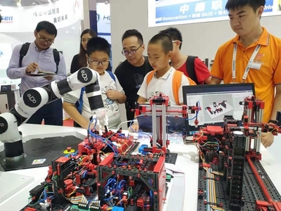 全球最厲害的機(jī)器人齊聚 蒲江赴京參會&ldquo;競技&rdquo;